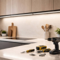 Cómo instalar una tira LED con perfil de aluminio: iluminación limpia en cocina, salón o muebles