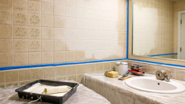 Cómo pintar azulejos del baño: imprimación, pintura y sellado para que dure